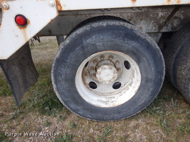 image for item MF9641 2005 Mack CV513  ready mix truck