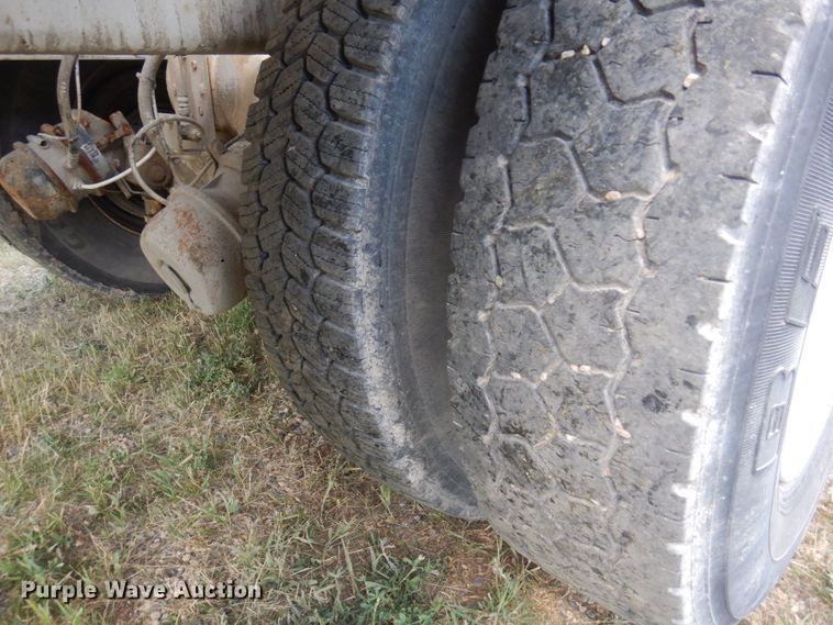 image for item MF9641 2005 Mack CV513  ready mix truck