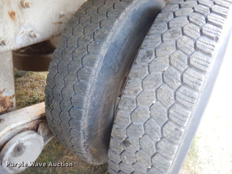 image for item MF9641 2005 Mack CV513  ready mix truck