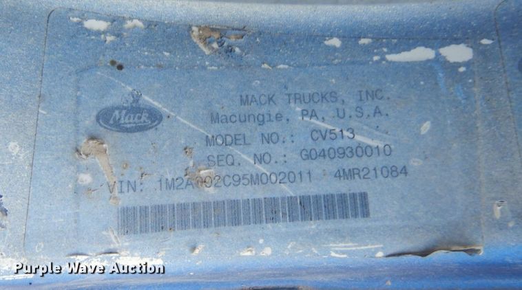 image for item MF9641 2005 Mack CV513  ready mix truck