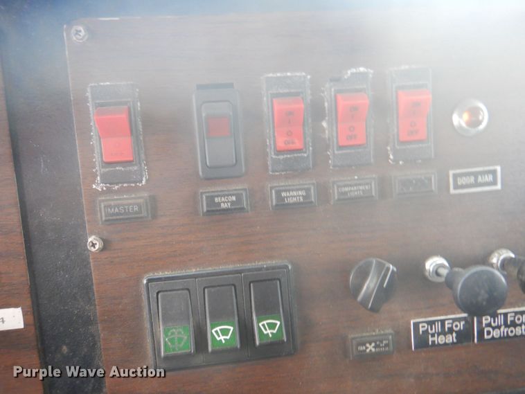 image for item DJ3841 1986 Federal Motors  pumper fire truck