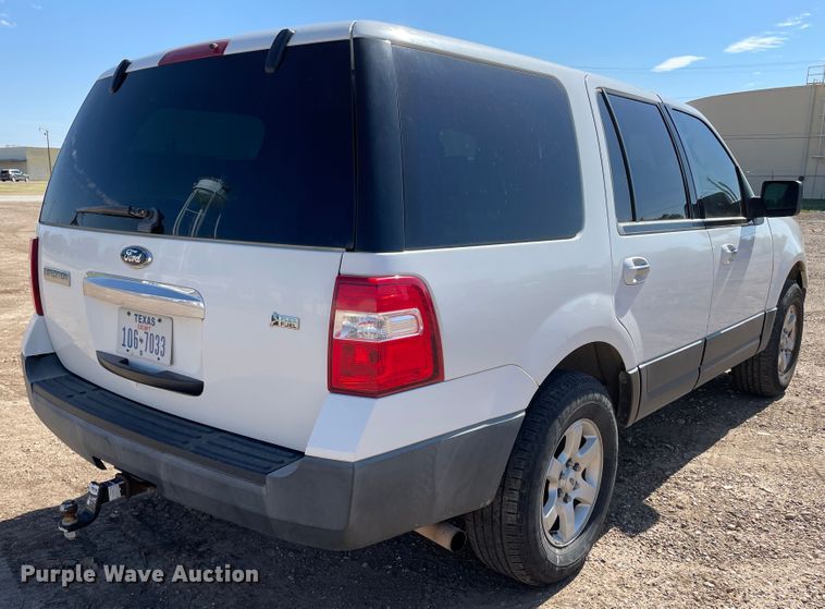 image for item DJ5223 2011 Ford Expedition  SUV