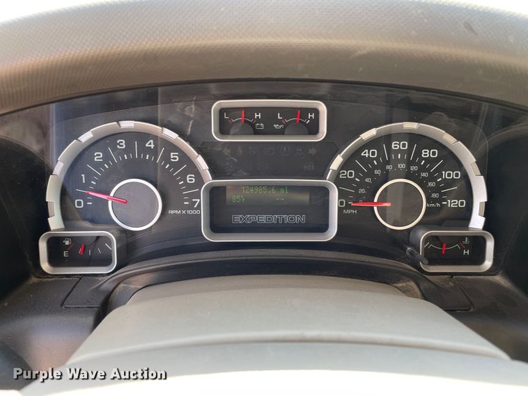 image for item DJ5223 2011 Ford Expedition  SUV