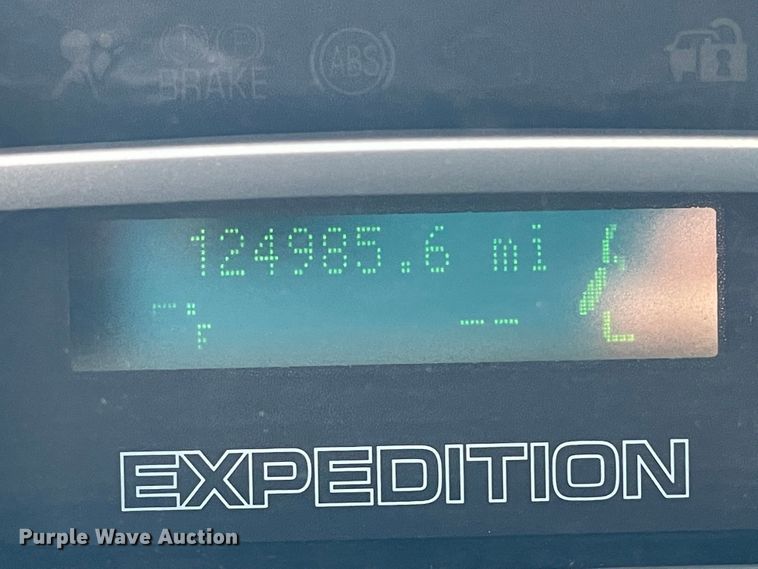 image for item DJ5223 2011 Ford Expedition  SUV