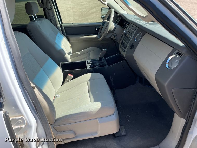 image for item DJ5223 2011 Ford Expedition  SUV