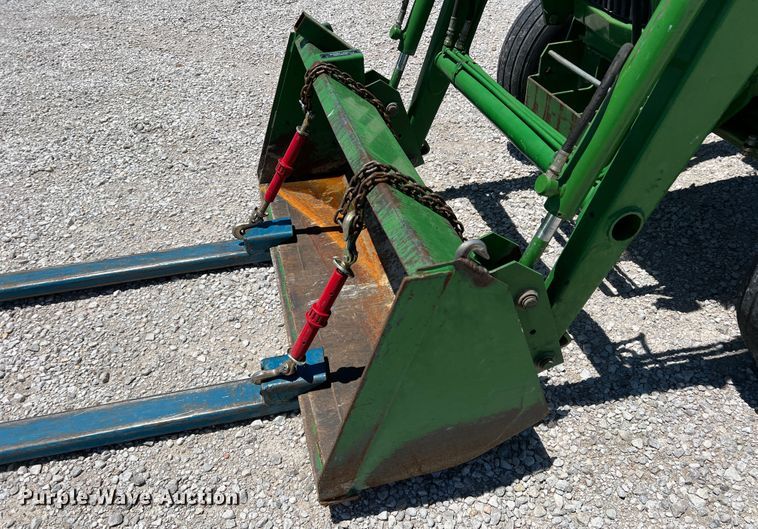 image for item DJ7663 John Deere 950  tractor