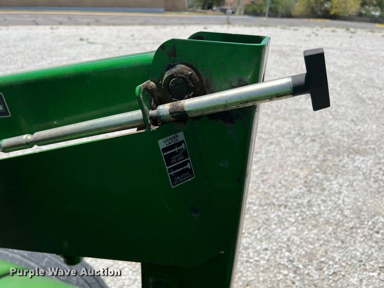 image for item DJ7663 John Deere 950  tractor