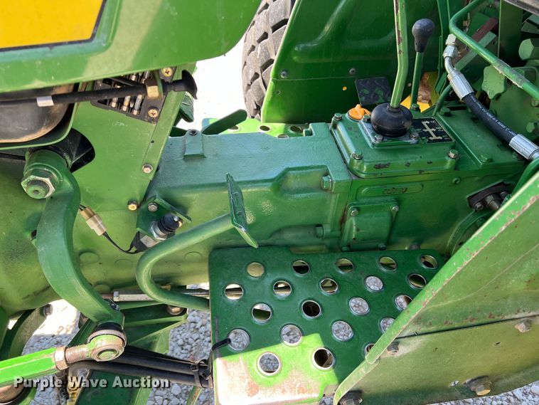 image for item DJ7663 John Deere 950  tractor