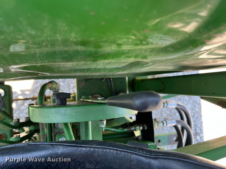 image for item DJ7663 John Deere 950  tractor