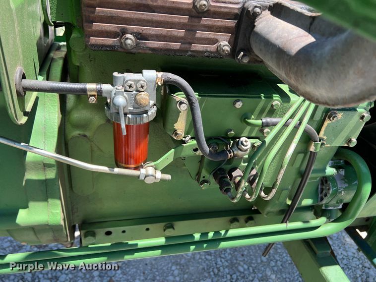 image for item DJ7663 John Deere 950  tractor