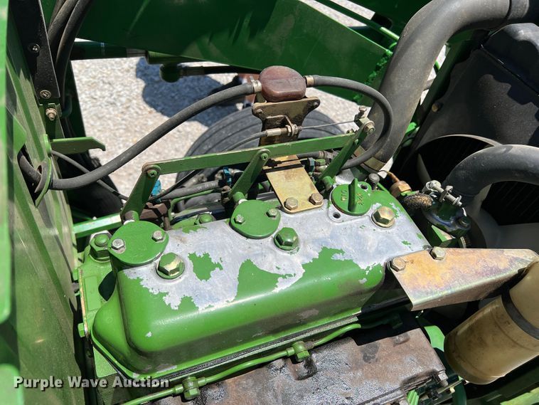 image for item DJ7663 John Deere 950  tractor