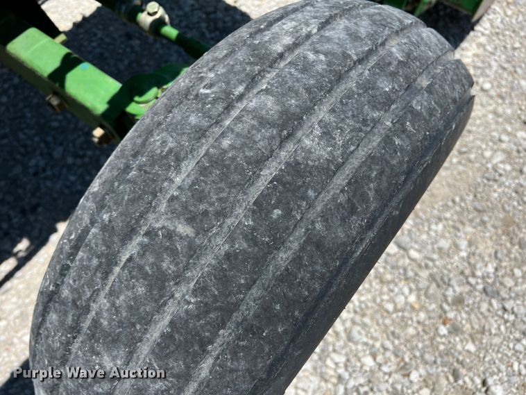 image for item DJ7663 John Deere 950  tractor