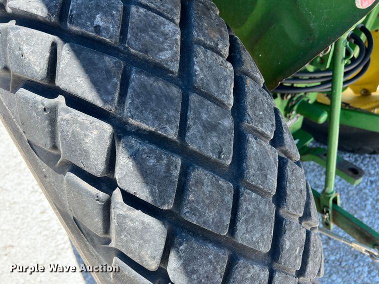 image for item DJ7663 John Deere 950  tractor