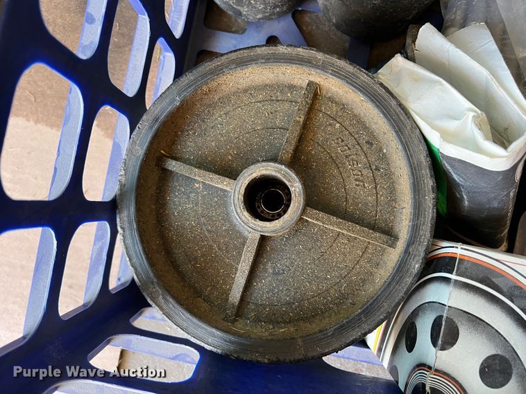 image for item DJ7663 John Deere 950  tractor