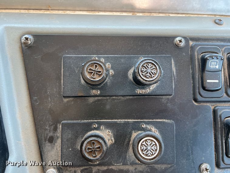 image for item DJ7665 2009 Blue Bird  school bus