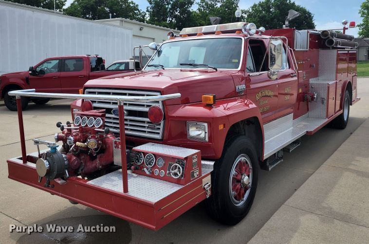 image for item DL6575 1990 Ford F800  fire truck