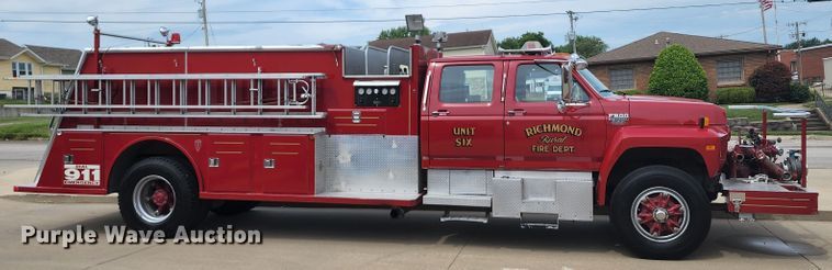 image for item DL6575 1990 Ford F800  fire truck