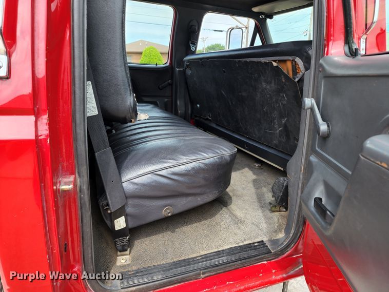 image for item DL6575 1990 Ford F800  fire truck