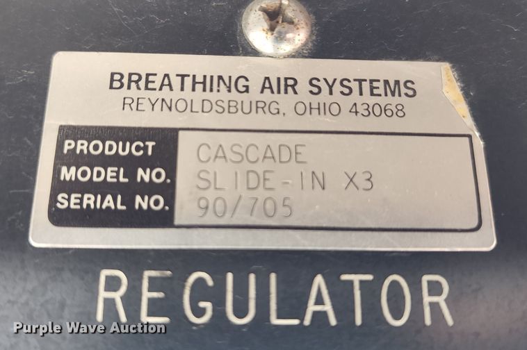 image for item DL6575 1990 Ford F800  fire truck