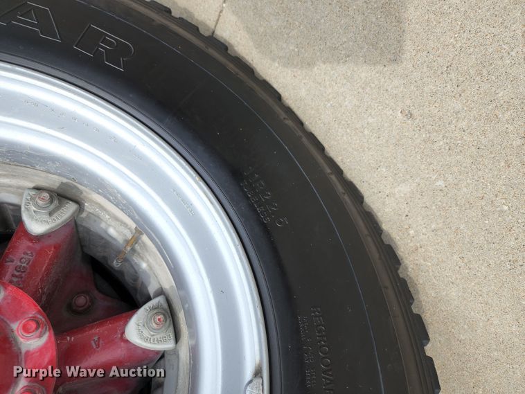 image for item DL6575 1990 Ford F800  fire truck