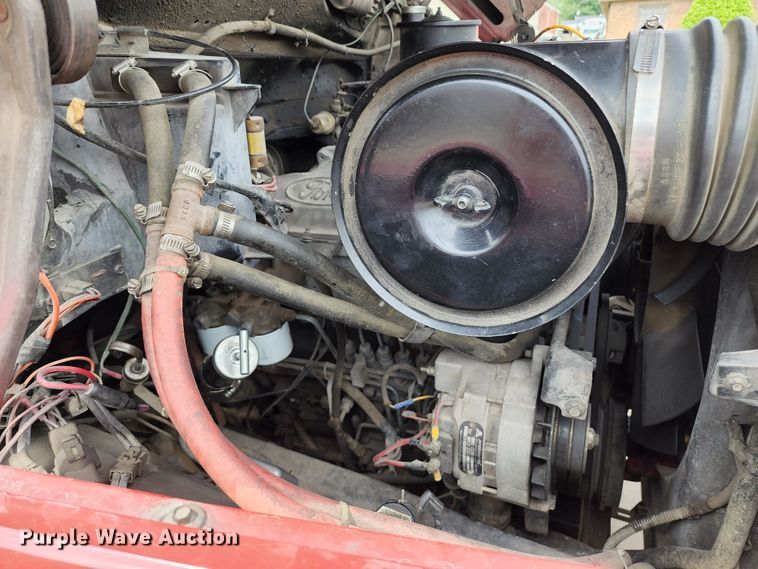 image for item DL6575 1990 Ford F800  fire truck