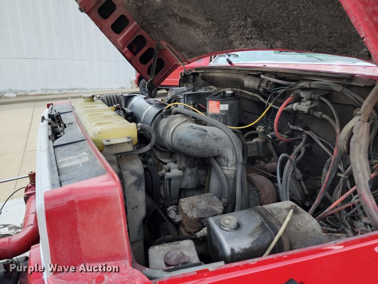 image for item DL6575 1990 Ford F800  fire truck