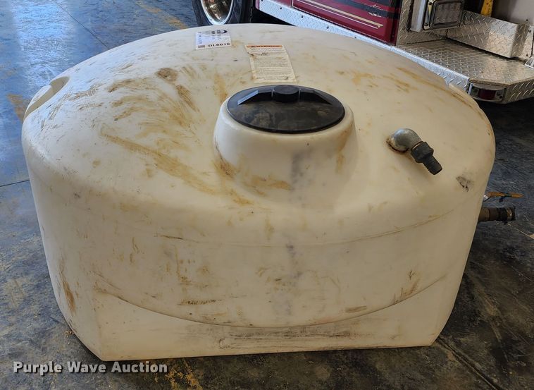 image for item DL6616 Poly tank