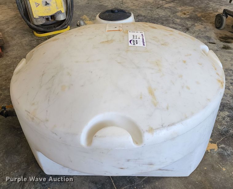 image for item DL6616 Poly tank