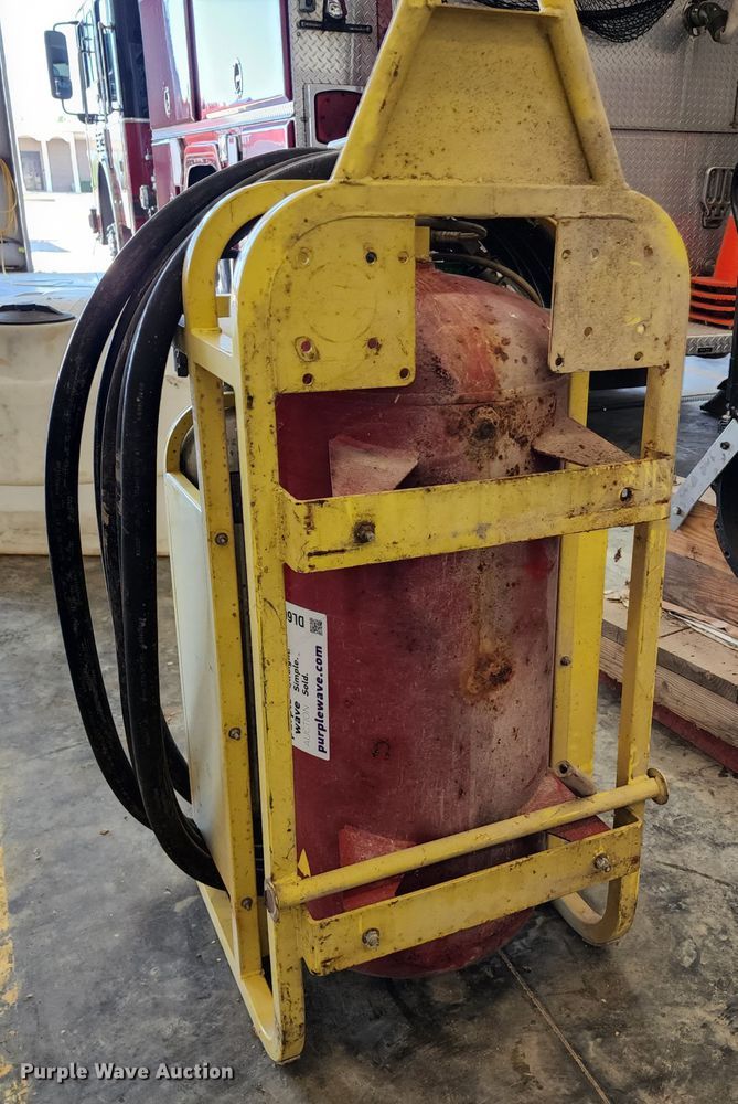 image for item DL6617 Tri-Max 30  compressed air foam system