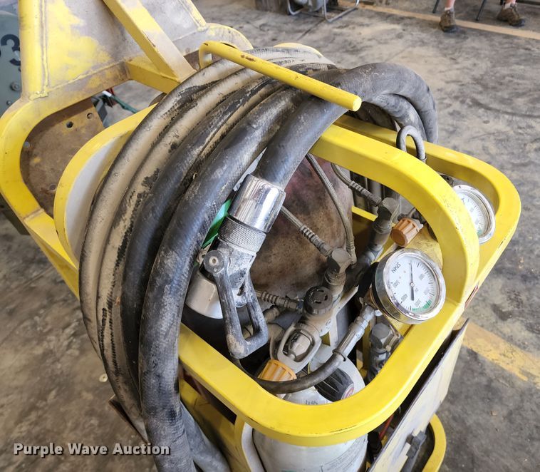 image for item DL6617 Tri-Max 30  compressed air foam system