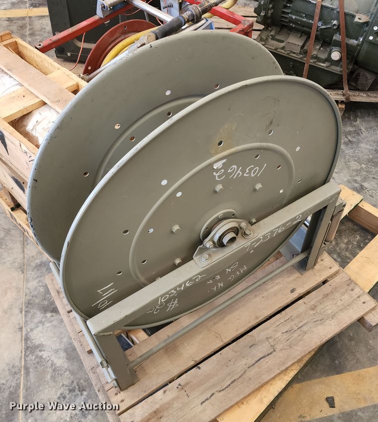 image for item DL6623 (2) hose reels