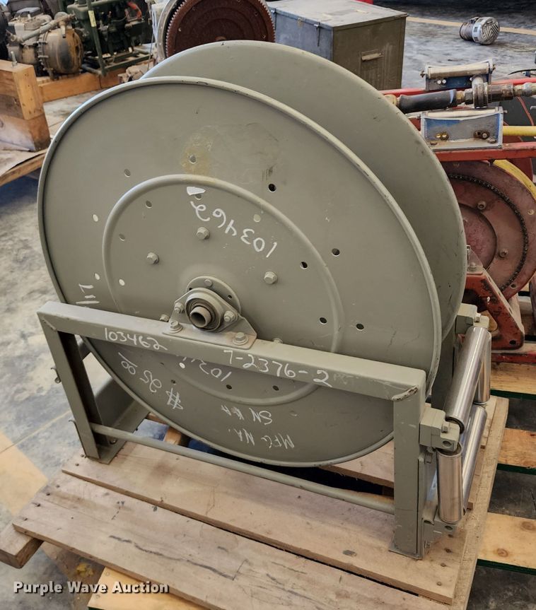 image for item DL6623 (2) hose reels