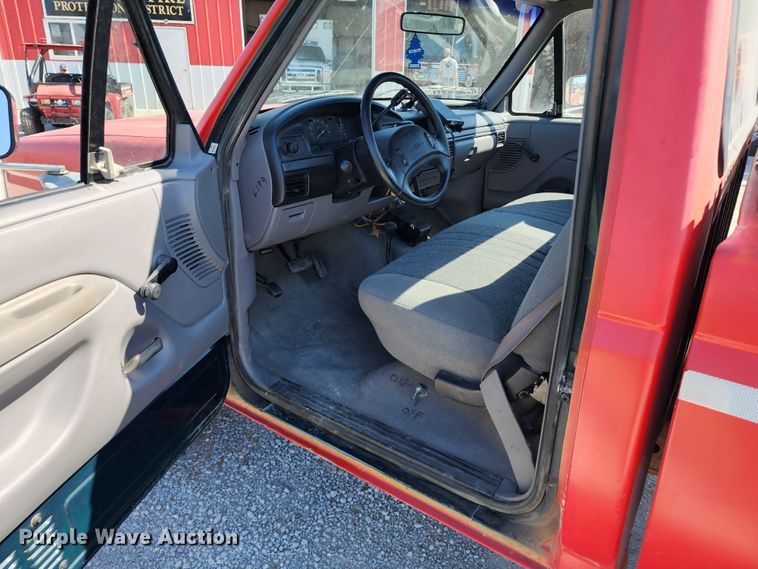 image for item DL6624 1995 Ford F150  pickup truck