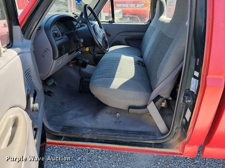 image for item DL6624 1995 Ford F150  pickup truck