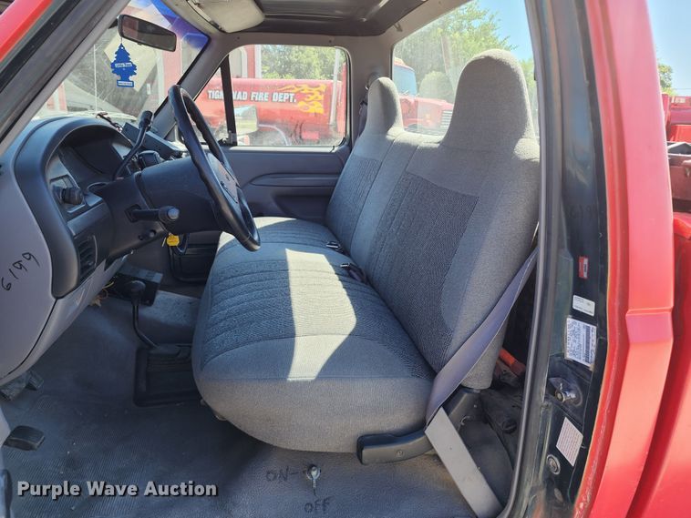 image for item DL6624 1995 Ford F150  pickup truck