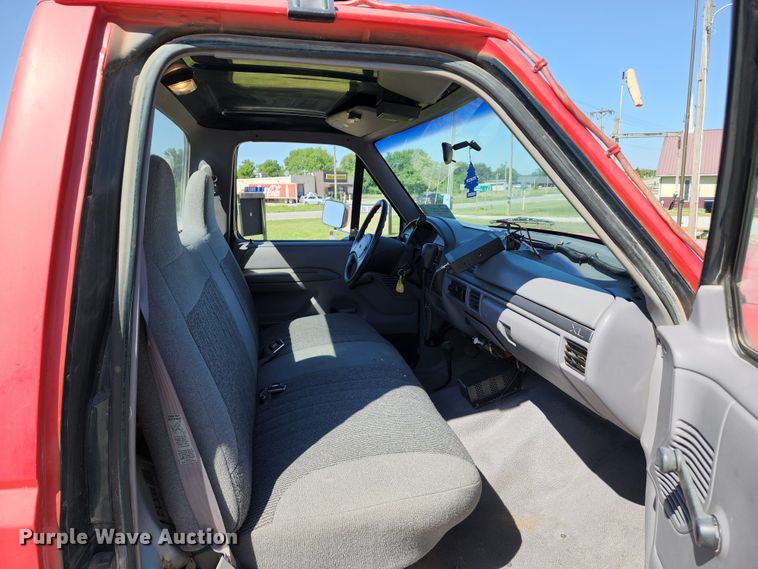 image for item DL6624 1995 Ford F150  pickup truck