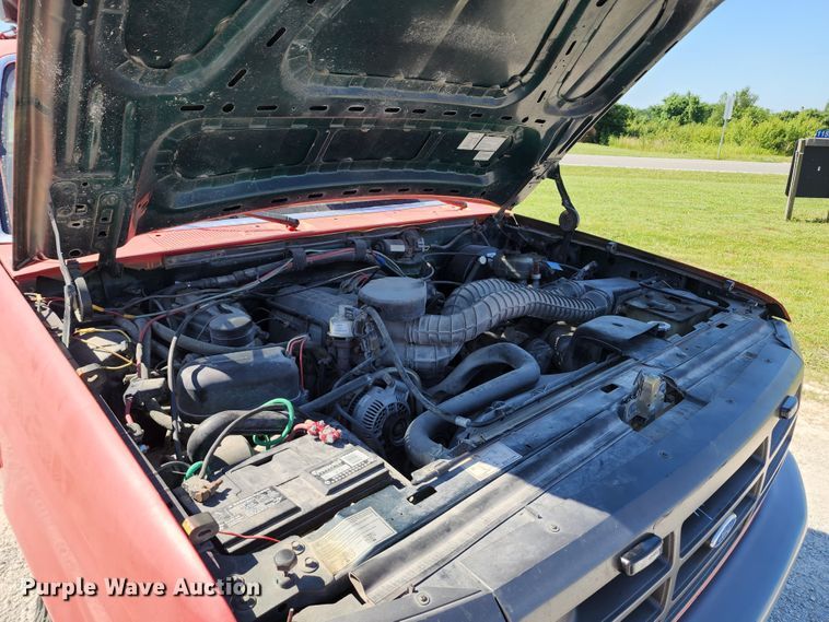 image for item DL6624 1995 Ford F150  pickup truck