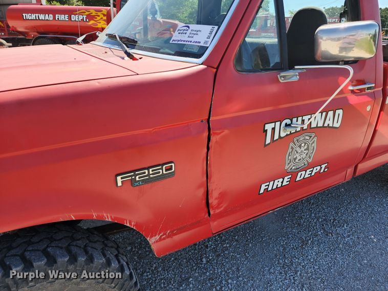 image for item DL6624 1995 Ford F150  pickup truck