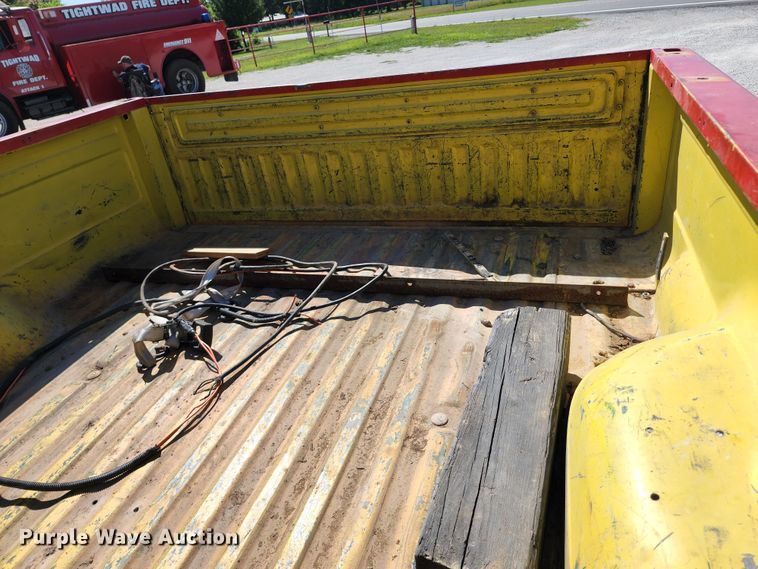 image for item DL6624 1995 Ford F150  pickup truck