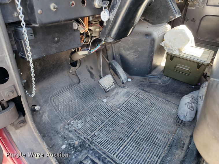 image for item DL6625 1992 International 4700  tanker fire truck