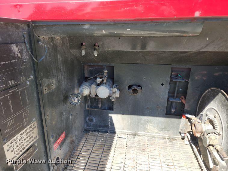 image for item DL6625 1992 International 4700  tanker fire truck