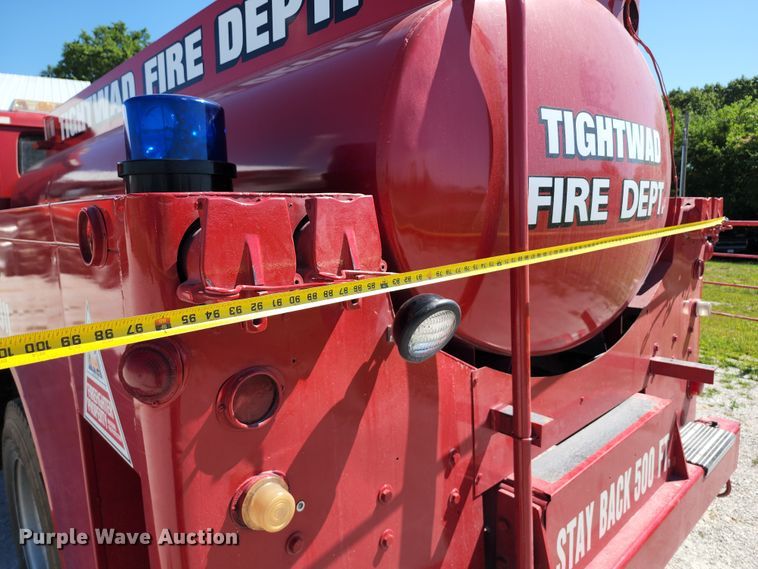 image for item DL6625 1992 International 4700  tanker fire truck