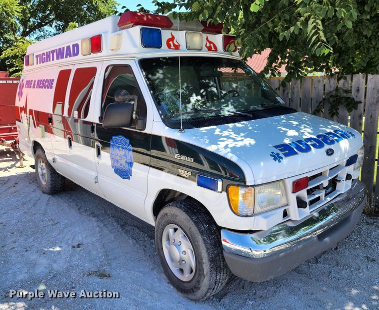 image for item DL6626 1998 Ford E350  ambulance