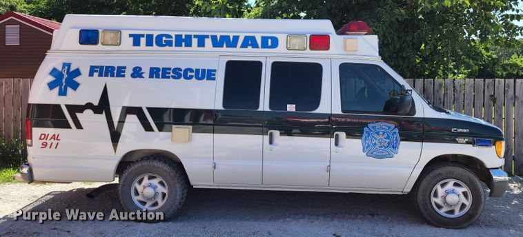 image for item DL6626 1998 Ford E350  ambulance