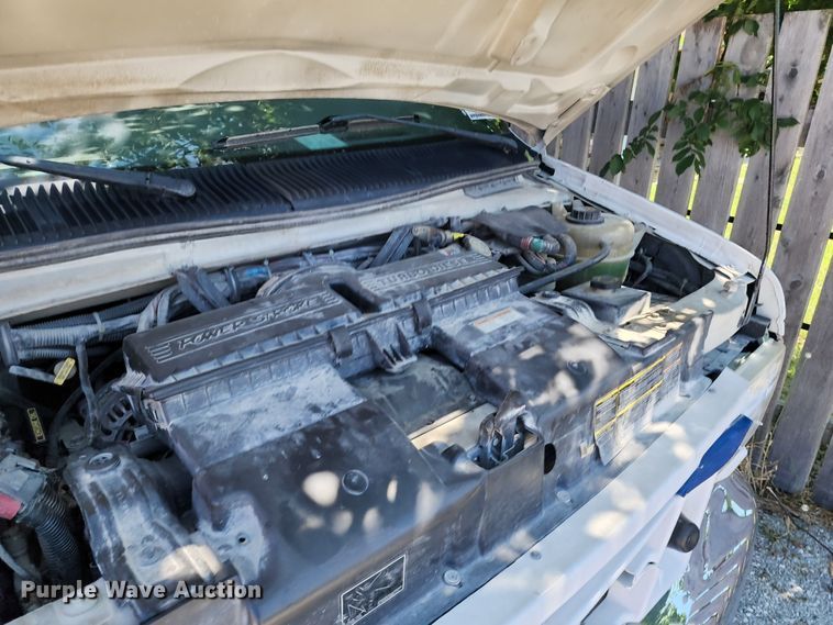 image for item DL6626 1998 Ford E350  ambulance