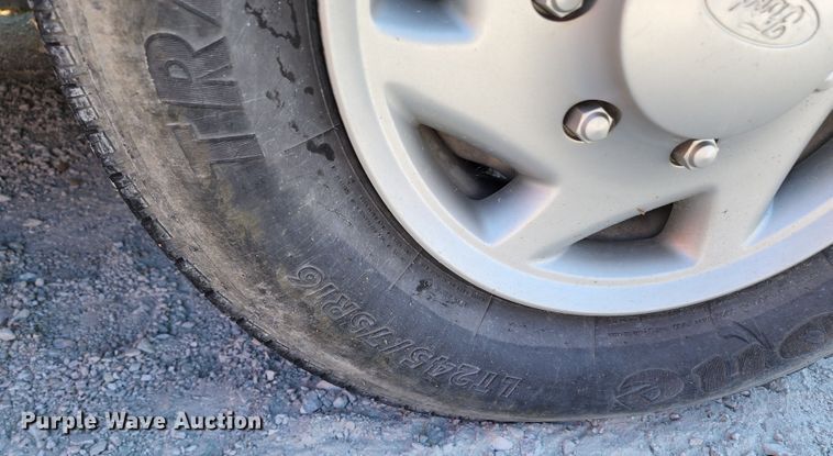 image for item DL6626 1998 Ford E350  ambulance