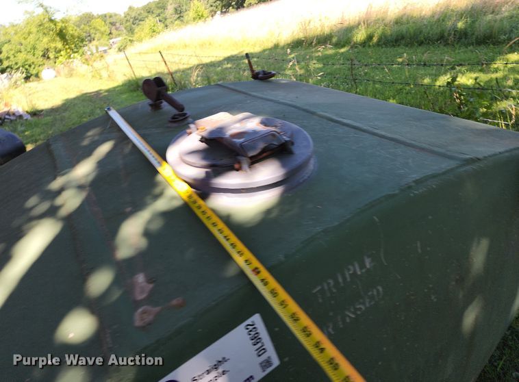 image for item DL6632 Tank