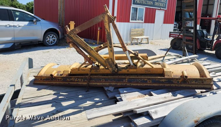 image for item DL6638 Snow plow