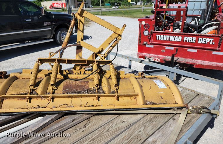 image for item DL6638 Snow plow