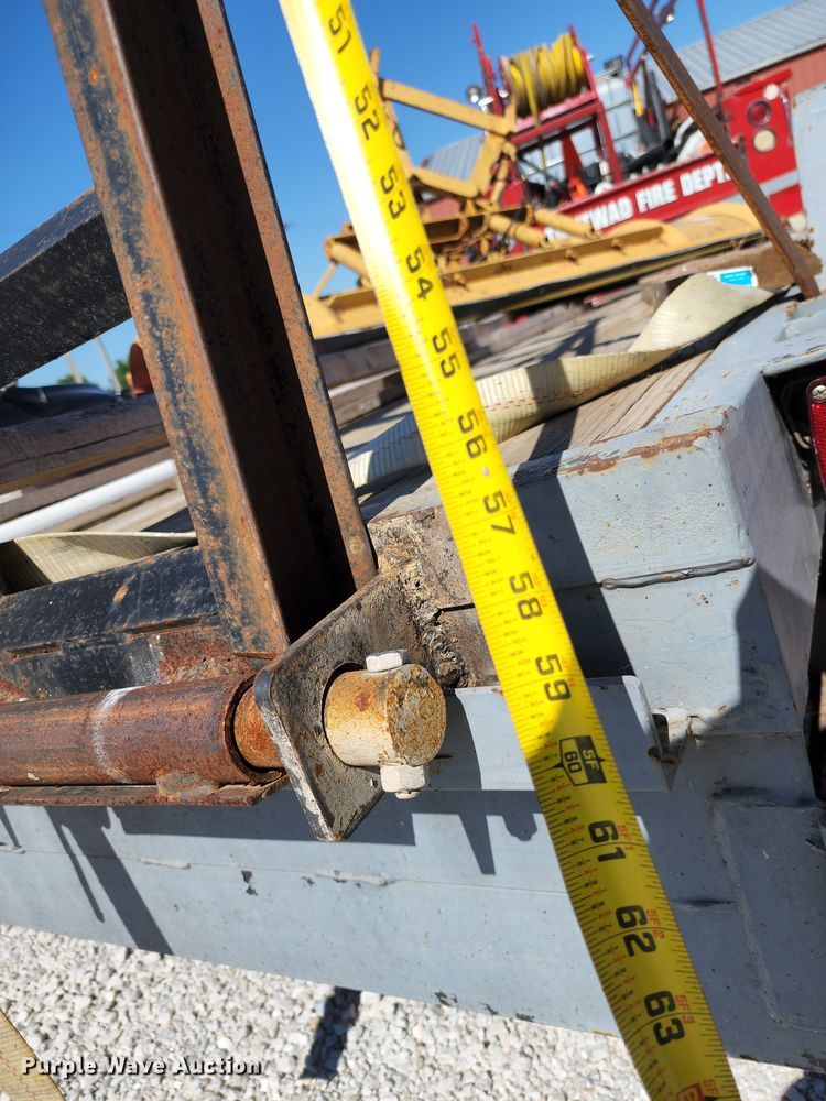 image for item DL6639 2003 Neal Manufacturing  utility trailer